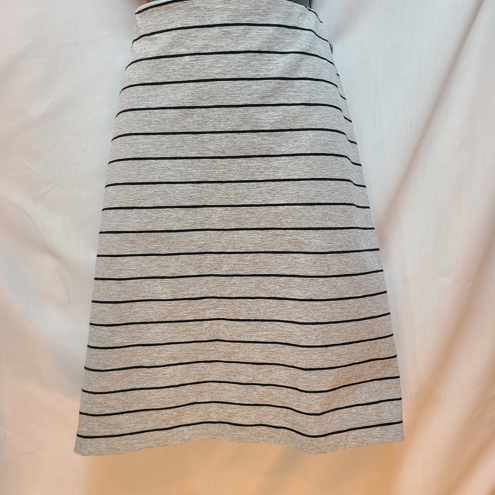 Banana Republic Gray With Black Stripe Women's Skirt